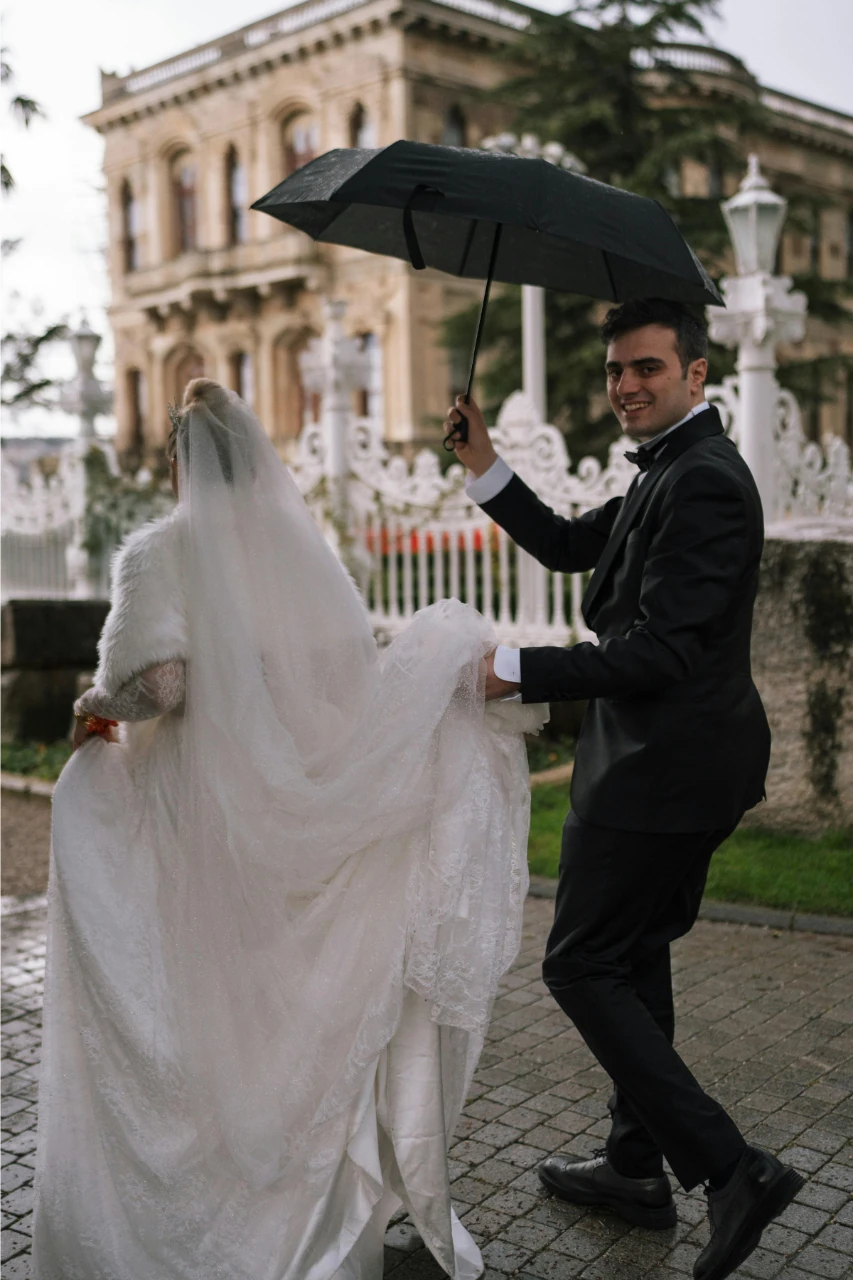 rainy wedding day