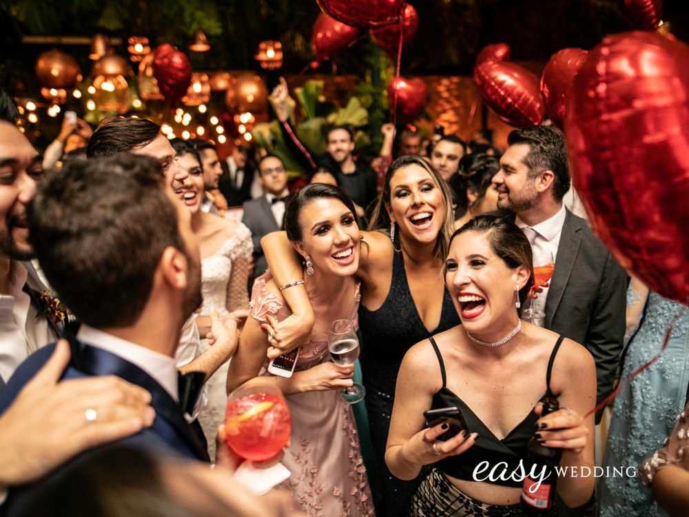 Τραγούδια γάμου 2026: 17 επιλογές για γεμάτη πίστα