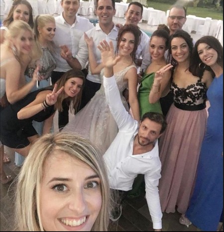 Wedding Party Neon Korinthos