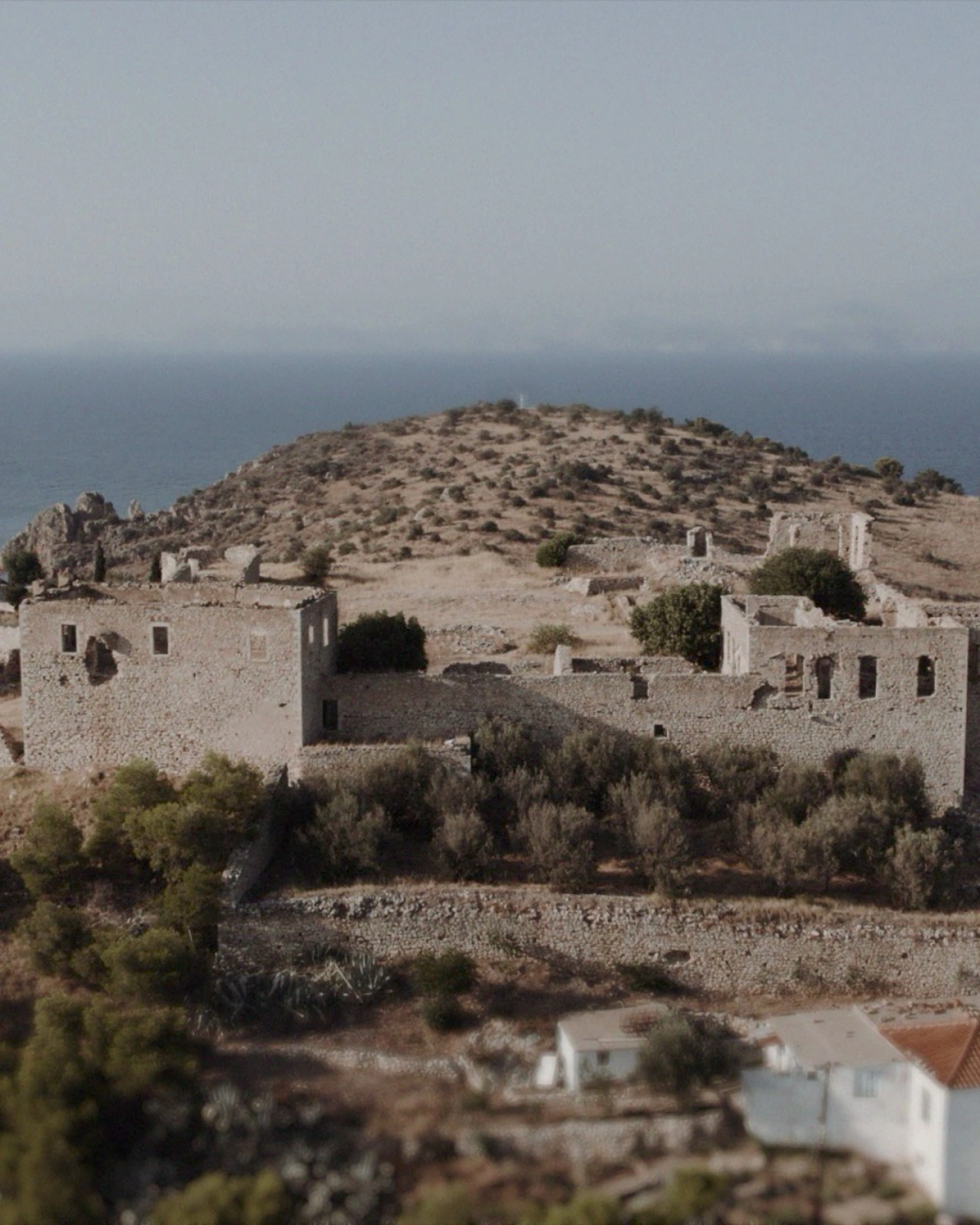 Real Weddings in Megalopoli: Arcadian authenticity among stone chapels and ancient landscapes