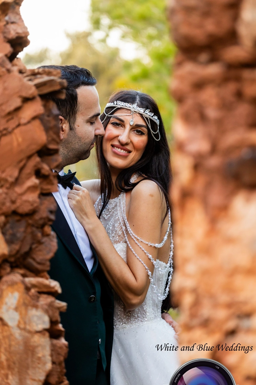 Real weddings in Anavyssos: seaside style, venues and traditions